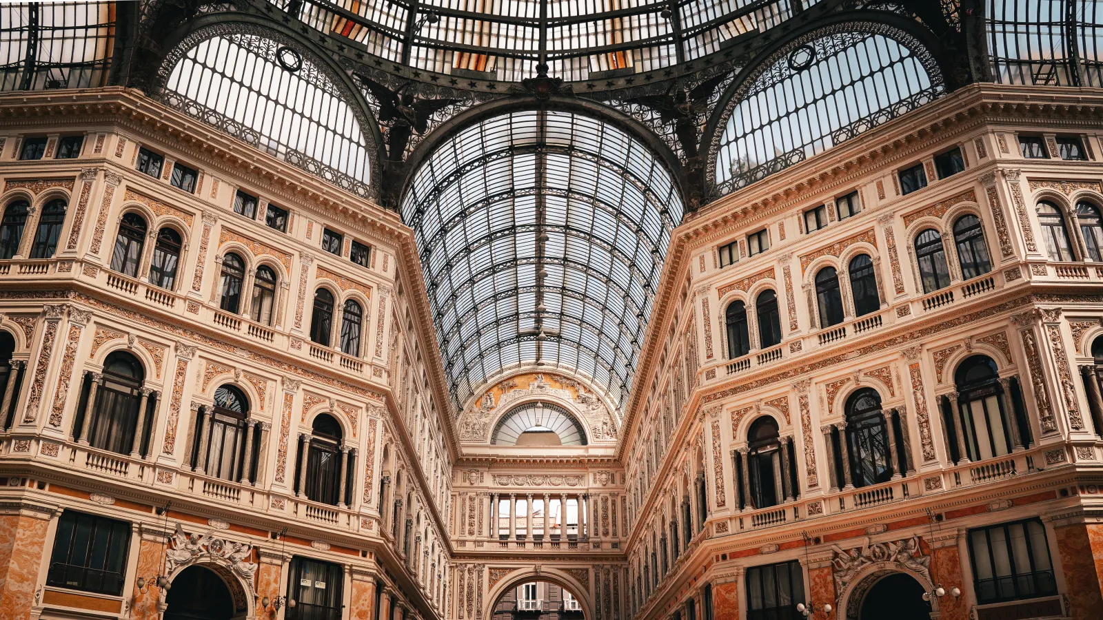 ITALY — 2025