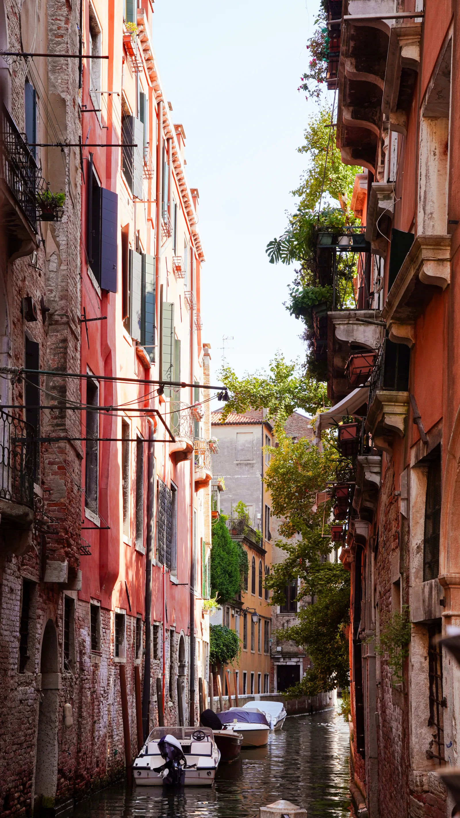 ITALY — 2025
