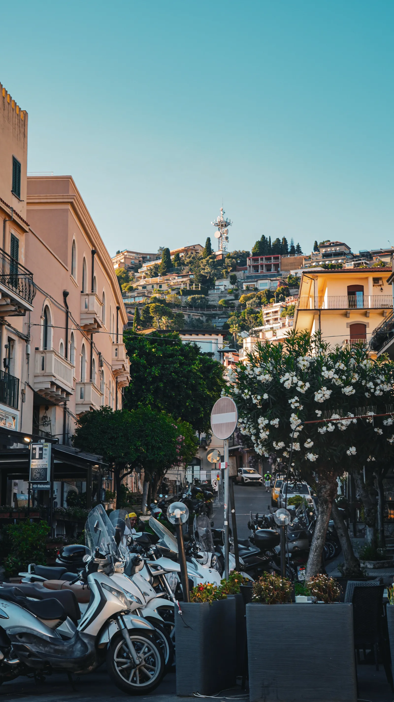 ITALY — 2025